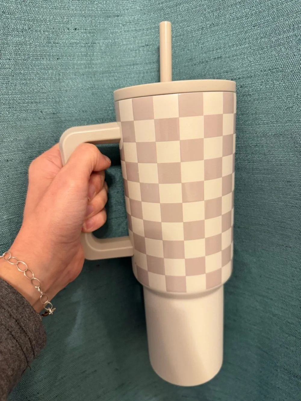 Checkered Insulated Travel Mug with Handle - Beige & Cream - Picture 3 of 9